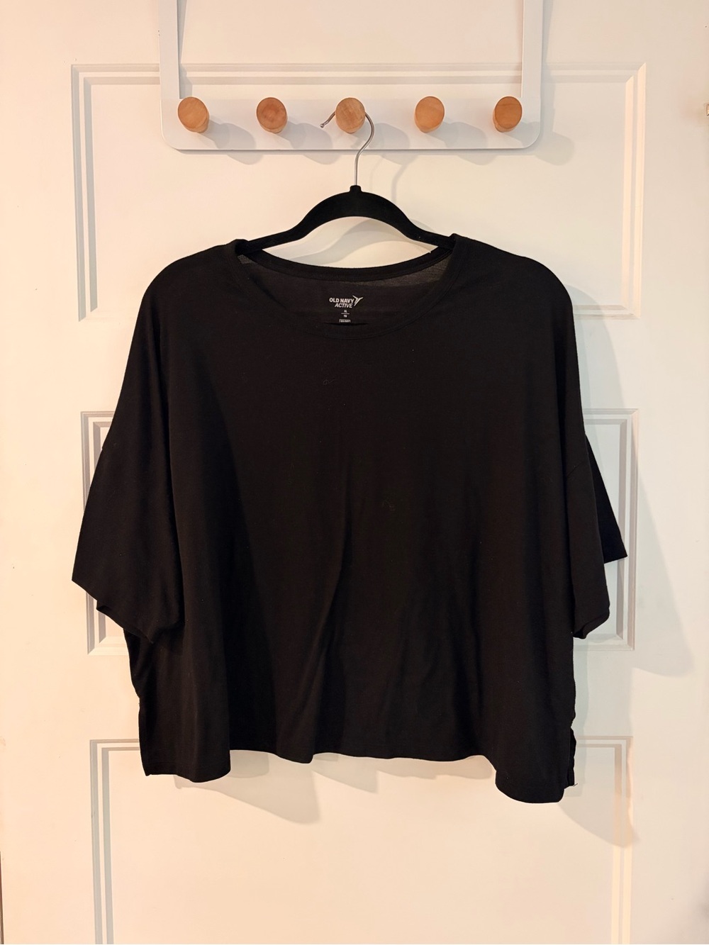 Old Navy Active Women’s Black Cropped Shirt | XL